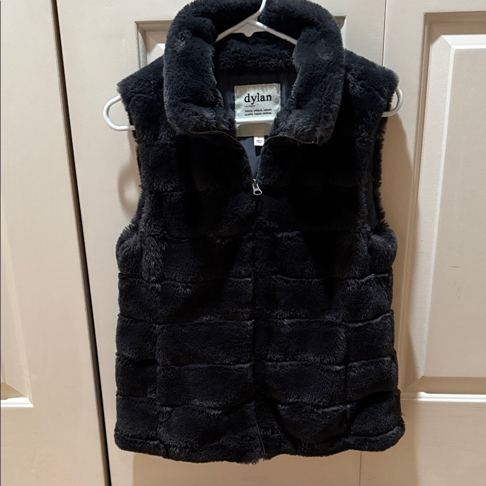 Dylan Plush Black Vest